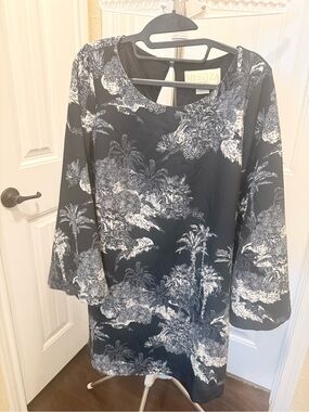 Mestiza Navy & White Tropical Print Shift Dress